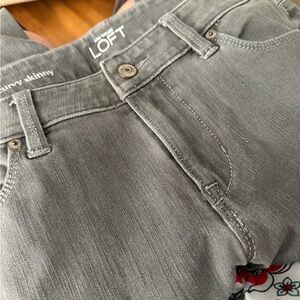 LOFT Charcoal Curvy Skinny Denim